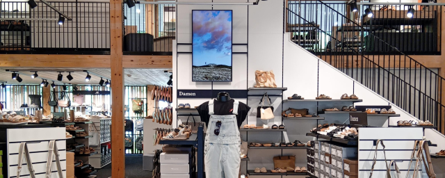 Digital Signage